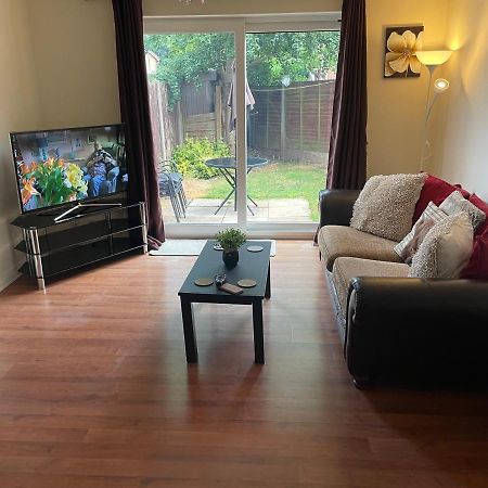 The Swallows Popular Location 3 Bedroom House Free Wi-Fi And Sky Tv In All Rooms Rough Close Exteriér fotografie
